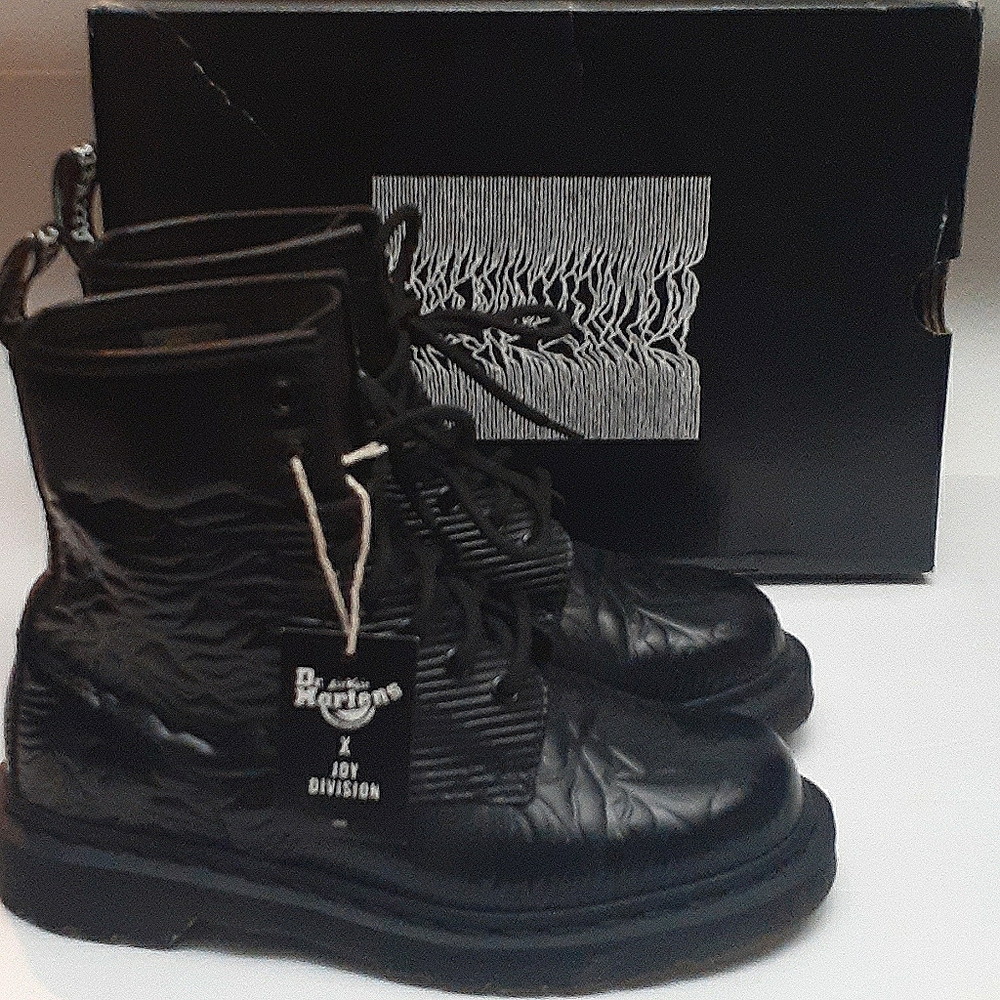 Dr Martens x Joy Division